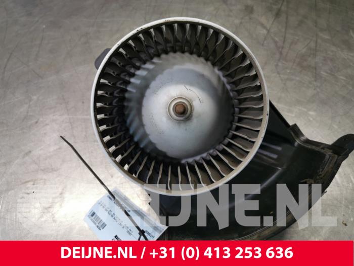 Renault Kangoo Heating and ventilation fan motor O146264