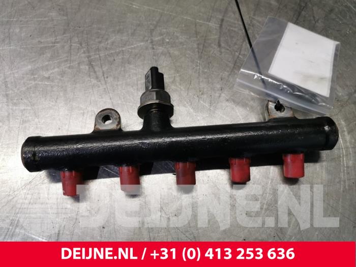 Peugeot Expert Einspritzdüse (Einspritzer) O146354