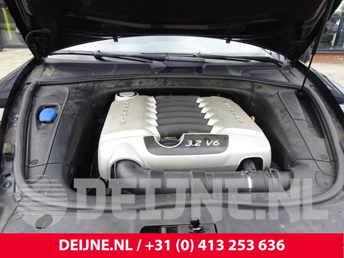 Gebruikte Motor Porsche Cayenne (9PA) 3.2 V6 24V Prijs € 2.250,00 Margeregeling aangeboden door van Deijne Onderdelen Uden B.V.
