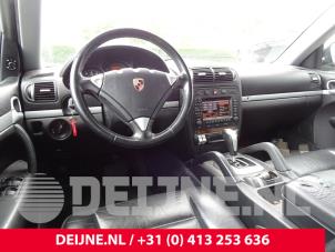 Gebruikte Dashboard Porsche Cayenne (9PA) 3.2 V6 24V Prijs € 240,00 Margeregeling aangeboden door van Deijne Onderdelen Uden B.V.