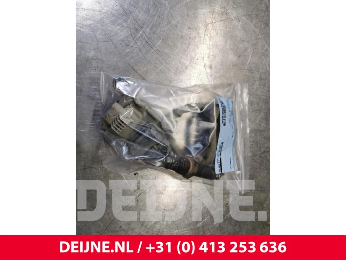Gebruikte Nox sensor Opel Movano Prijs € 181,50 Inclusief btw aangeboden door van Deijne Onderdelen Uden B.V.
