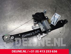Volvo V70 Fenstermechanik 4-türig rechts hinten O146511 foto 2