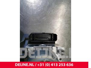 Volkswagen Golf ABS pump O146680 photo 3