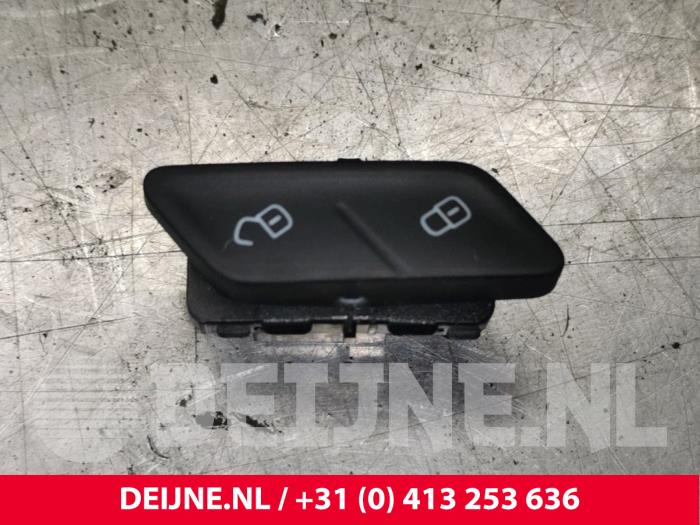 Volkswagen Golf Central locking switch O146688