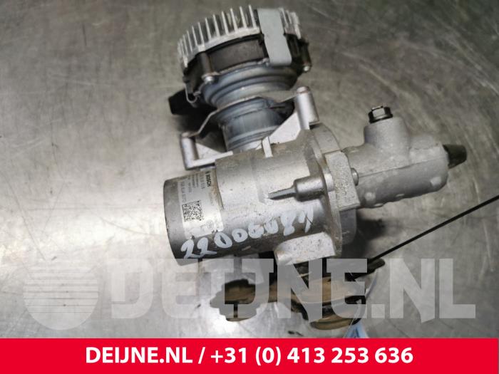 Volkswagen Golf Rembekrachtiger O146698