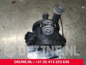 Volvo V60 Additional water pump O146724 photo 3