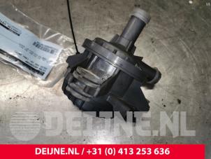Volvo V60 Additional water pump O146724 photo 2