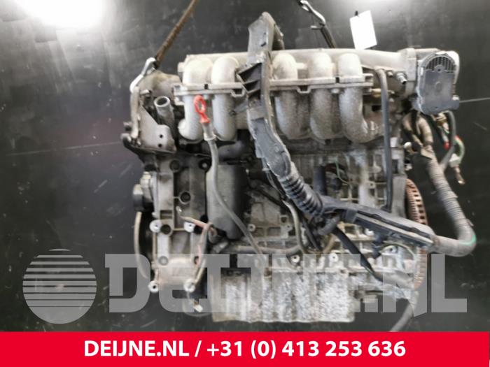 Motor van een Volvo S80 (TR/TS) 2.9 SE 24V 2004
