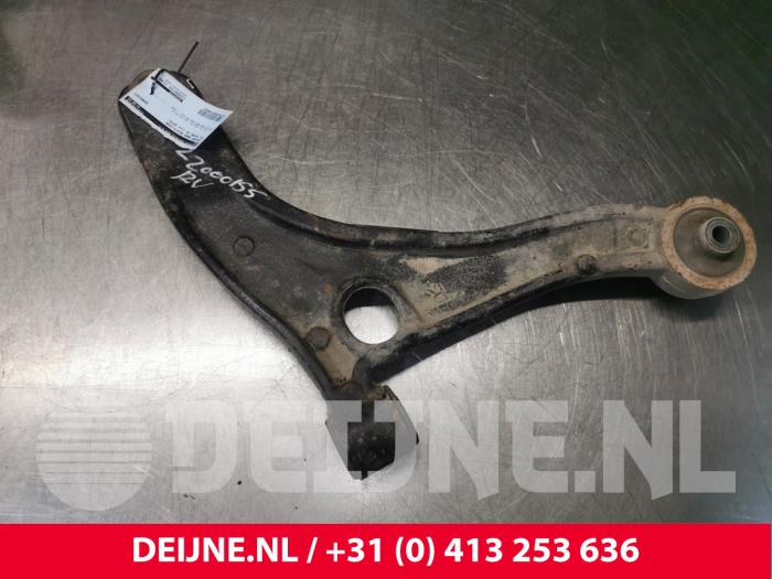 Opel Movano Querlenker unten rechts vorne O146820