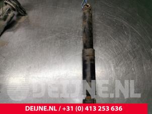 Opel Movano Stoßdämpfer rechts hinten O146831 foto 3