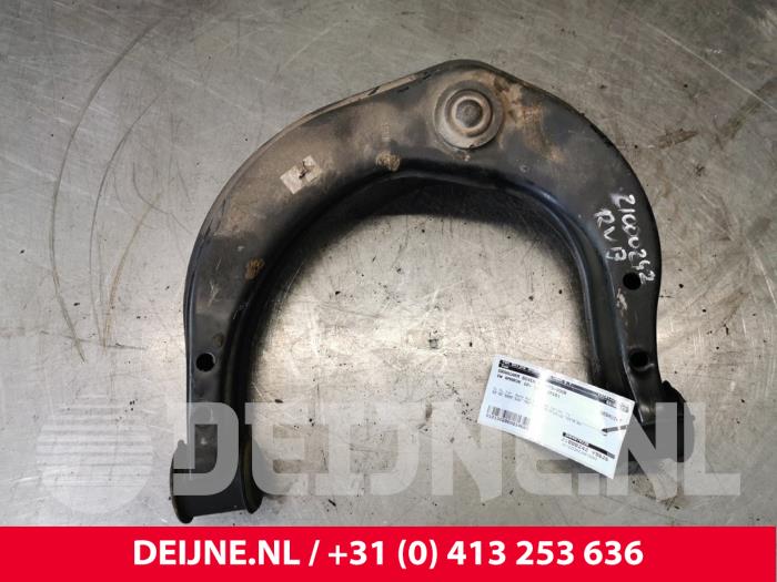 Volkswagen Amarok Querlenker oben rechts vorne O146891