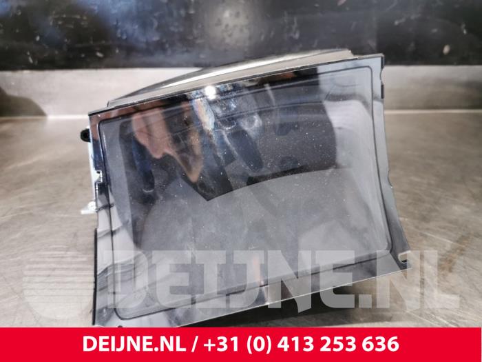 Mercedes E-Klasse Instrumentenbrett O147076