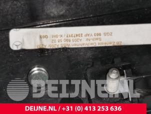 Mercedes E-Klasse Zierleiste O147084 foto 3