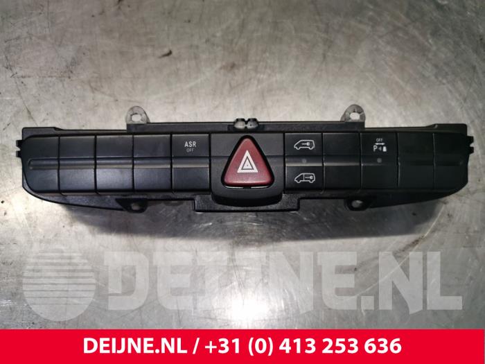 Volkswagen Crafter Paniekverlichtings Schakelaar O147142