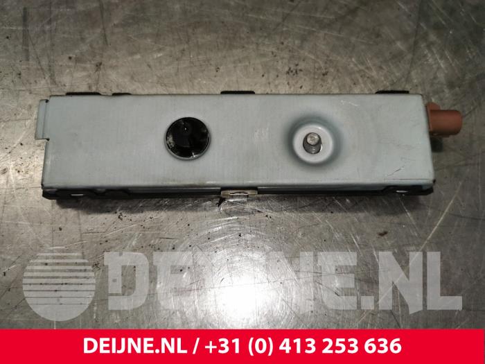 Mercedes E-Klasse Antenne Versterker O147166