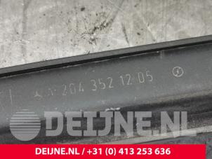 Mercedes E-Klasse Draagarm onder links-achter O147175 foto 3