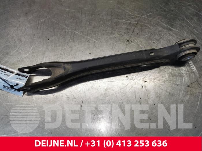 Mercedes E-Klasse Querlenker unten rechts hinten O147176
