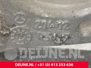 Mercedes E-Klasse Draagarm onder rechts-achter O147180 foto 3