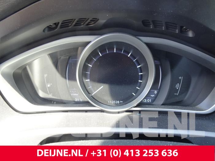Volvo V40 Tacho - Kombiinstrument KM O147221