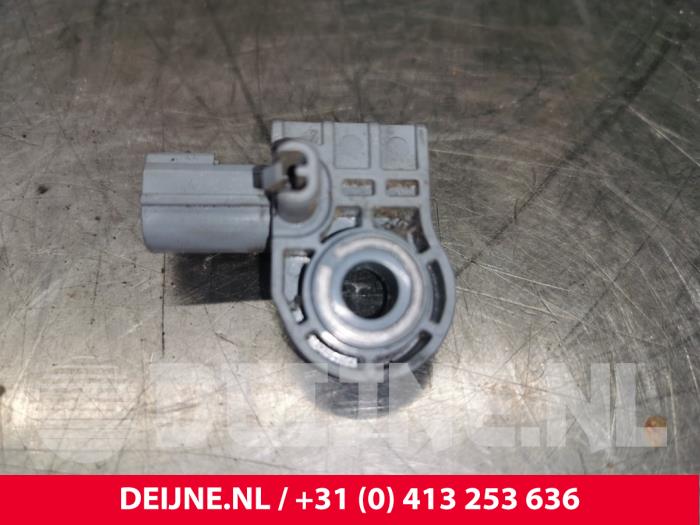 Volvo V40 Airbag-Sensor O147291