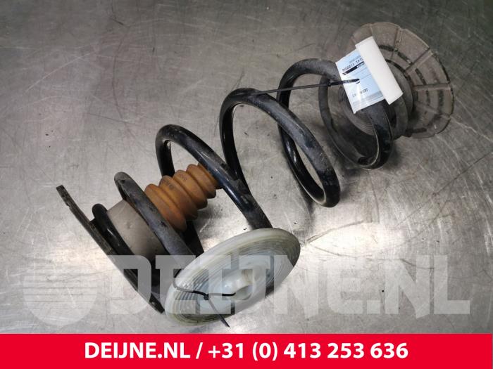 Mercedes Vito Schroefveer achter O147356