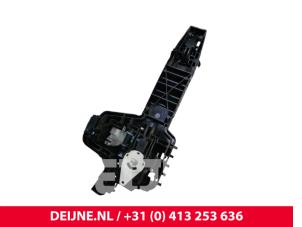 Mercedes Vito Portiergreep 2Deurs rechts O147369 foto 3