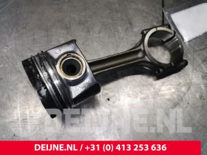 Volkswagen Golf Kolben O147424 foto 3