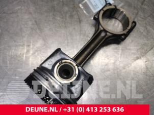Volkswagen Golf Zuiger O147425 foto 2