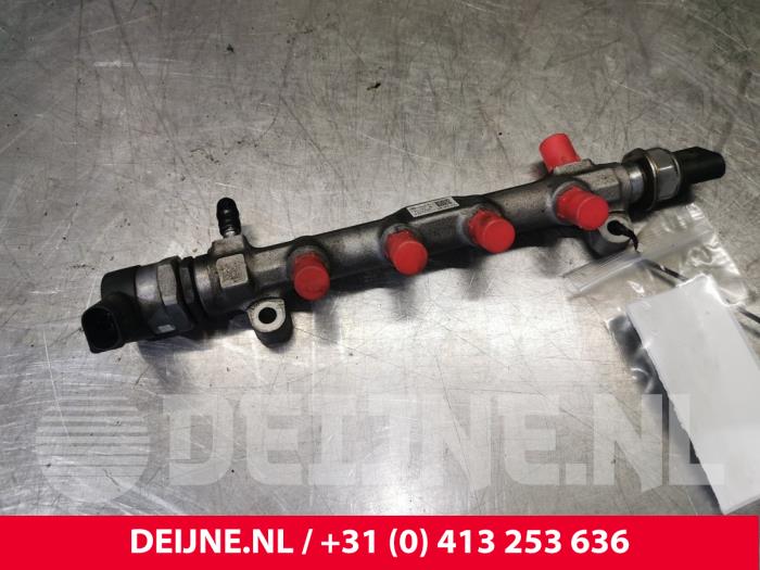 Volkswagen Golf Einspritzdüse (Einspritzer) O147427