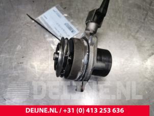 Gebruikte Waterpomp Volkswagen Golf VII Variant (AUVV) 2.0 TDI 150 16V Prijs € 50,00 Margeregeling aangeboden door van Deijne Onderdelen Uden B.V.