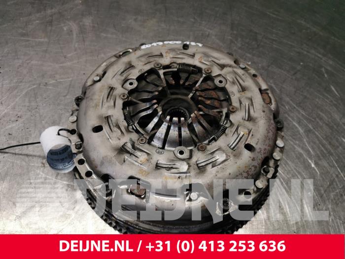 Gebruikte Koppelingsset (compleet) Volvo V40 (MV) 2.0 T2 16V Prijs € 200,00 Margeregeling aangeboden door van Deijne Onderdelen Uden B.V.