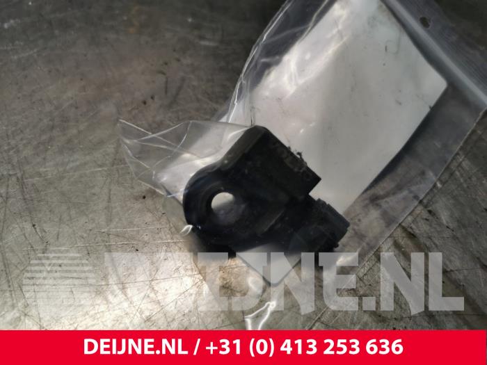 Volvo V40 Airbag-Sensor O147586