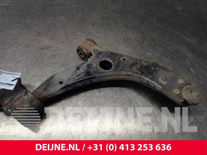 Volvo S40 Draagarm onder links-voor O147624