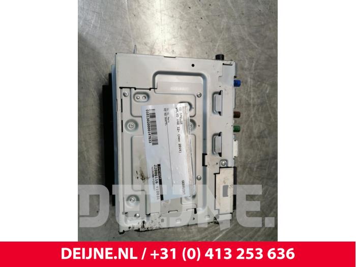 Volvo V40 CD Speler O147633