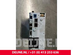 Volvo V40 CD player O147633 photo 2