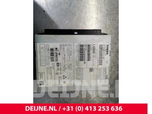 Volvo V40 CD player O147633 photo 3