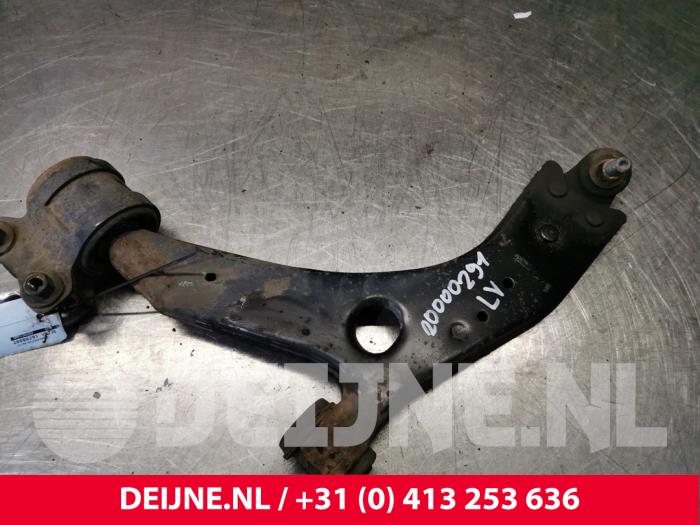 Volvo S40 Draagarm onder links-voor O147643