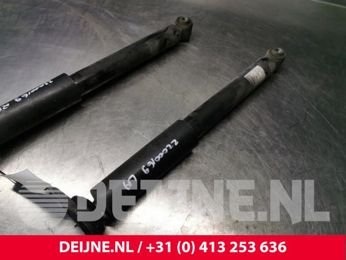 Volvo XC60 Stoßdämpfer links hinten O147665