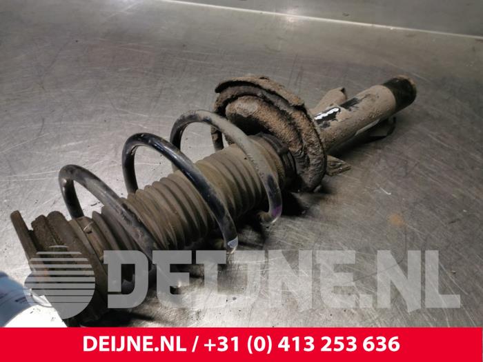 Volvo S40 Stoßdämpferstrebe rechts vorne O147671