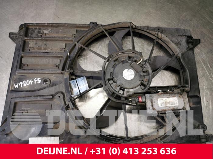Volvo V40 Koelvin O147746