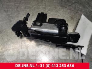 Volvo XC90 Glow plug relay O147806 photo 3