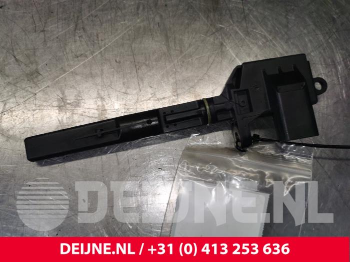 Volkswagen Polo Ölstandsensor O147813