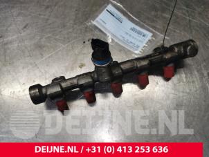 Opel Movano Einspritzdüse (Einspritzer) O147858 foto 2