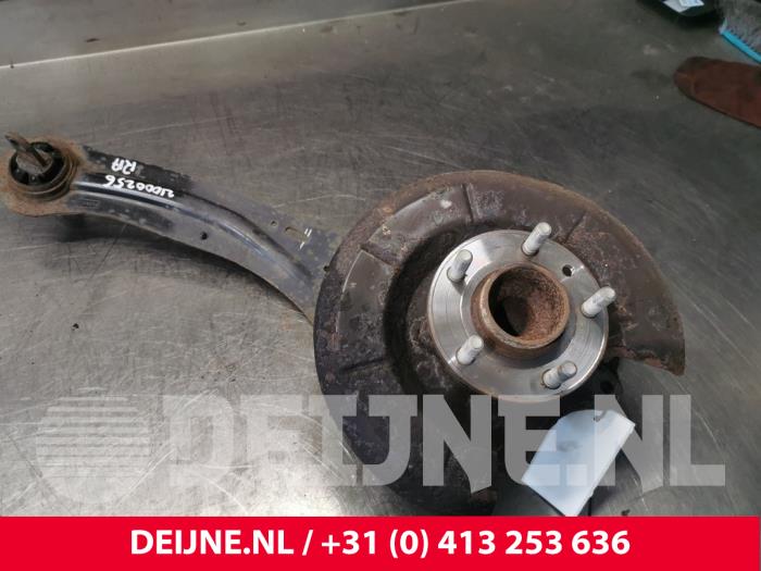 Volvo V40 Fusee rechts-achter O147919