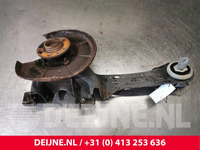 Volvo S60 Fusee rechts-achter O148131