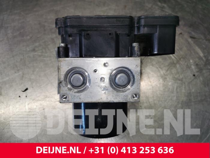 Volvo V60 ABS Pomp O148163