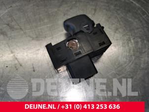 Volvo XC70 Electric window switch O148168 photo 3