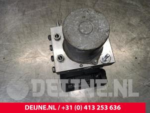 Mercedes Sprinter ABS Pomp O148211 foto 2