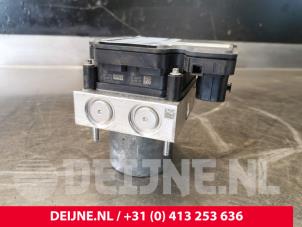 Volkswagen Crafter ABS Pumpe O148549 foto 2