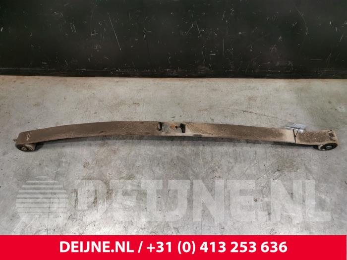 Mercedes eSprinter Blattfeder hinten O148572